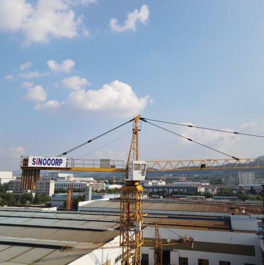 380V / 50Hz / 3단계 전원 공급 SINOCORP 10T 타워 크레인 노란색 / 녹색 색상